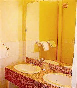 شالو سور سون Hotel Syracuse المظهر الخارجي الصورة