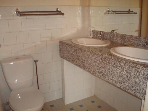 شالو سور سون Hotel Syracuse المظهر الخارجي الصورة